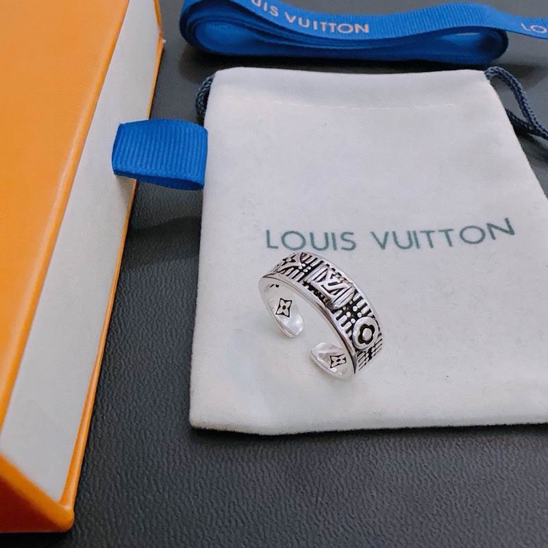 LV Ring 06yxs28